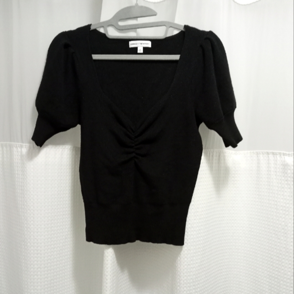 Express sweater. Collaboration with Negin Mersalehi. Size xs. GUC.